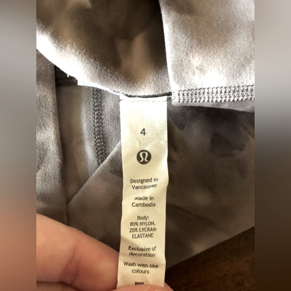 Lululemon 25' Align Leggings🖤 - Picture 6 of 6